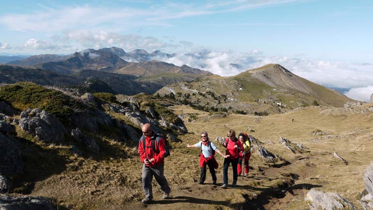 Viaje de Senderismo a los Lagos del Pirineo Francés, descubriendo la  naturaleza